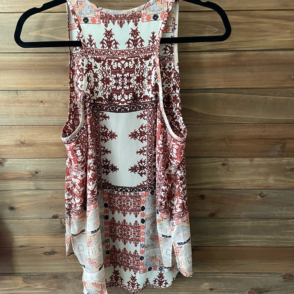 Tank - Picture 2 of 3